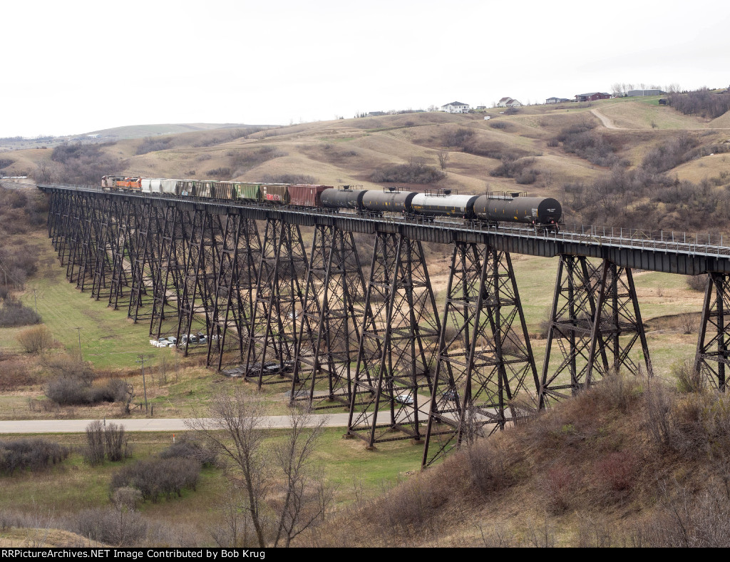Eastbound local freight traverses the Gassman Coulee Trestle